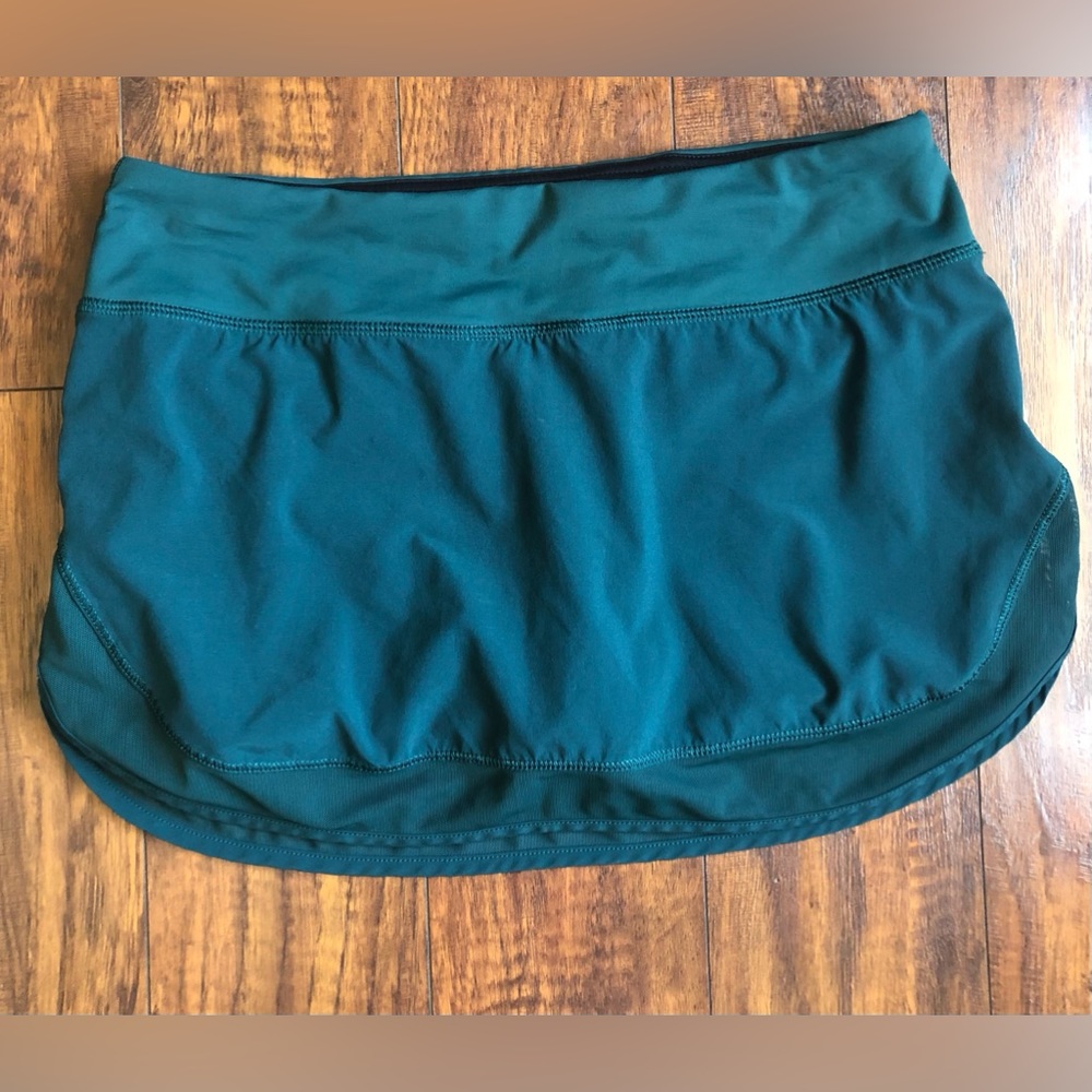 Lululemon Hotty Hot Skirt Skort II Deep Green Size 6 Teal Tennis Skirt EUC